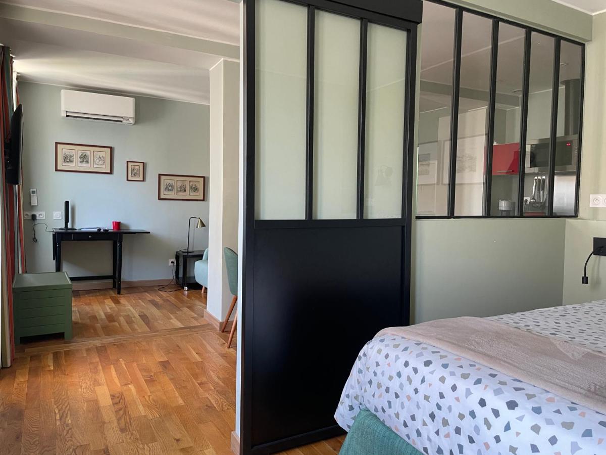 Appartement Mignon Calme Douillet Ascenseur Clim Etage Eleve Proche Parking Et Toutes Commodites Au Coeur Du Toulon Historique 外观 照片