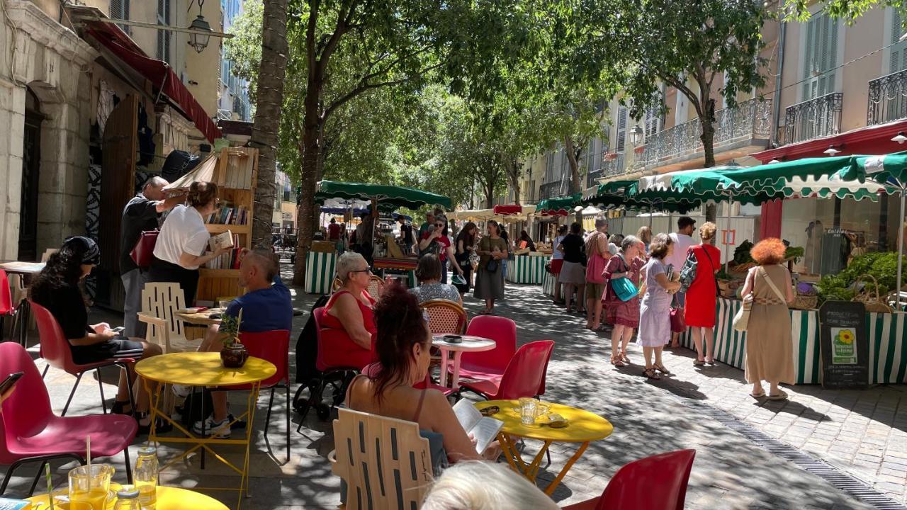 Appartement Mignon Calme Douillet Ascenseur Clim Etage Eleve Proche Parking Et Toutes Commodites Au Coeur Du Toulon Historique 外观 照片